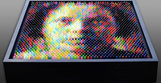 Illustration for article titled Christian Faur's Crayon Art Will Make You Cross-Eyed